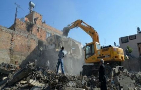 TOKİ Cizre'de cenazelerin üzerinde yükseliyor - Resim : 1