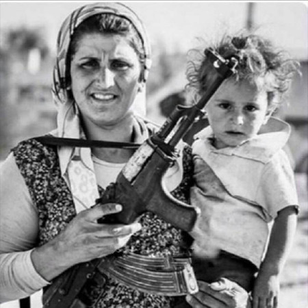 Zapatistalı ve Êzidî kadınları paylaşan kullanıcıya 'örgüt propagandası' davası - Resim : 2
