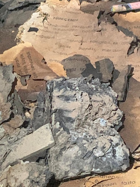Vartinis'te müzeye çevrilen ev katliamın izlerini taşıyor - Resim: 17