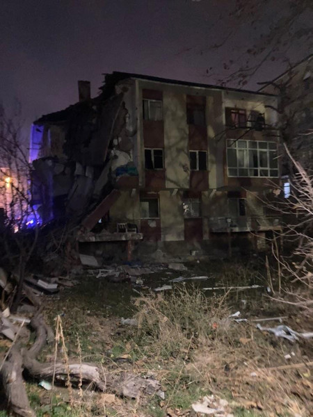 Ankara Keçiören'de doğalgaz patlaması: En az 6 yaralı - Resim : 1