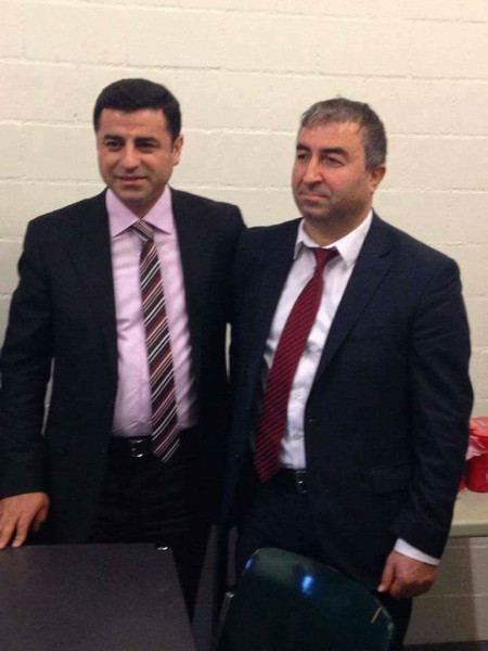 'Eşin nerede' deyip pasaportuna el koydular - Resim : 1