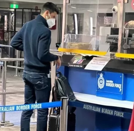 Djokovic'ten itiraf: Covid testi pozitif çıkmasına rağmen karantina kurallarına uymamış - Resim : 1