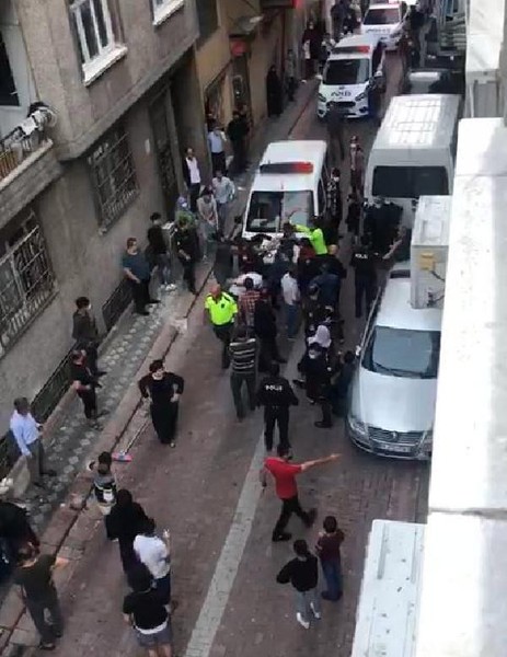 Valilik duyurdu: İstanbul’da bir kişi polis kurşunuyla vurularak öldü - Resim : 2