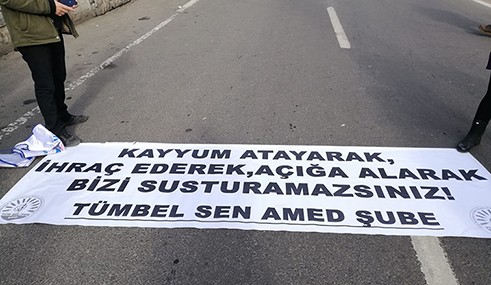 Kayyım pankartına engel - Resim : 1