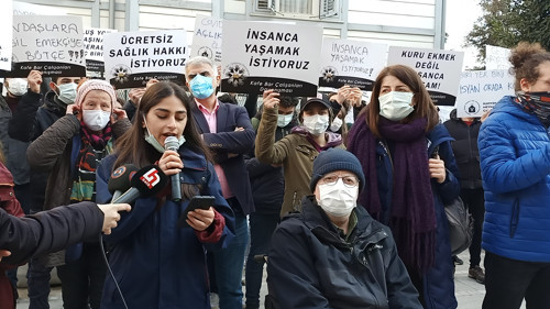 Kafe-bar çalışanları: Bize evde oturun diyenler, kongrelerde lebaleb yan yana geliyor - Resim : 1
