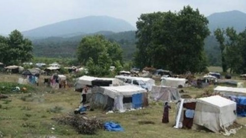 Salihli’de mevsimlik tarım işçilerine linç girişimi - Resim : 1