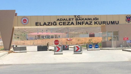 Cezaevlerinde askeri sayım işkencesi - Resim : 1