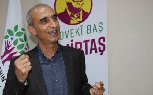 Diyarbakır’da davulun tokmağı da gözaltına alındı - Resim : 1