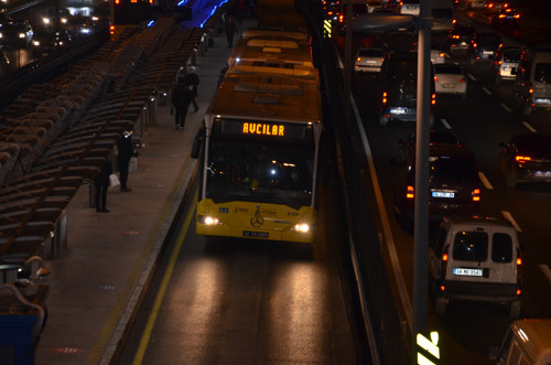 Metrobüslerde yeni dönem: Kod uygulamasına son verildi - Resim : 1