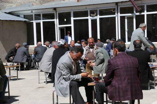 Vanlılara göre zamların sorumlusu savaş siyaseti - Resim : 1