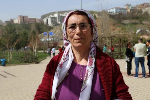 Dersimli kadınlar 'Kara Çarşamba' gününde barış diledi - Resim : 4