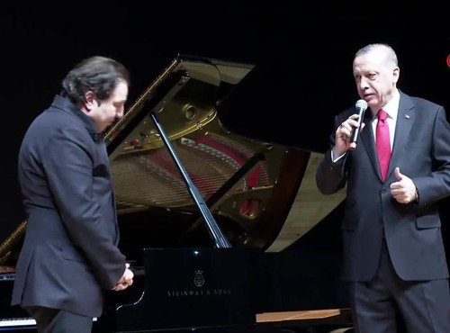 Erdoğan'ı davet eden Fazıl Say demokrat, eleştiren ben faşist... - Resim : 1