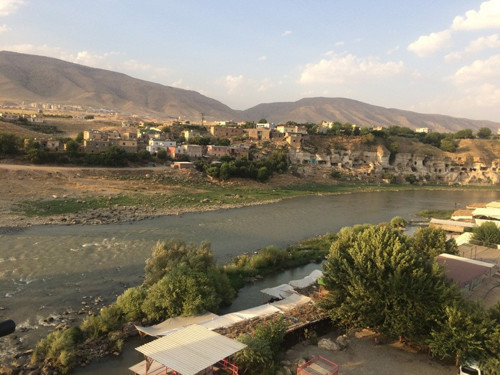 Hasankeyf'e veda eder gibi - Resim : 1