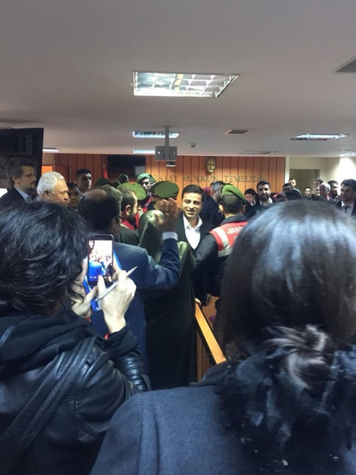 Demirtaş'ın savunmasından: Binali Yıldırım kadar dokunulmazlığım var - Resim : 2