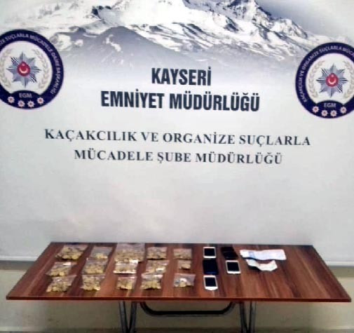 Sami Boydak 3 kilo 600 gram altınla yakalandı - Resim : 1
