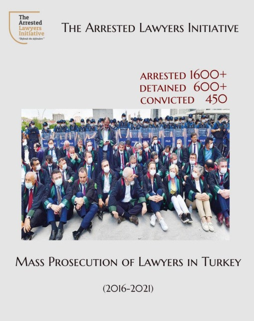 Türkiye’de savunmaya ağır ceza: 450 avukata 2 bin 786 yıl hapis - Resim : 1