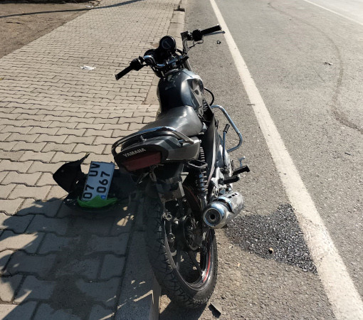 Eşini hastaneye götüren ambulansı takip ederken kaza yaptı, kızının doğumunu göremedi - Resim : 1