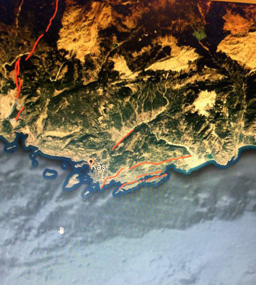 Antalya'daki depremin ardından Naci Görür’den uyarı: Bölge hareketli - Resim : 1