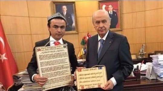 'Sahte Cumhurbaşkanı'nın birçok siyasetçiyle fotoğraf çektirdiği ortaya çıktı - Resim : 4