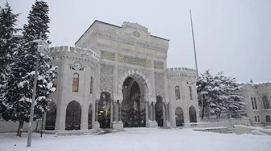 İstanbul'da bazı üniversiteler de kar tatili ilan etti