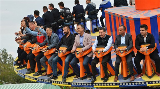 Gökçek, dinozor, heykel ve kapılara 439 milyon lira harcamış - Resim : 1