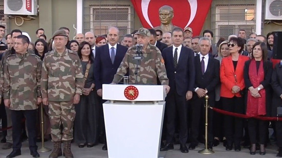 Erdoğan kamuflaj giydi - Resim : 1