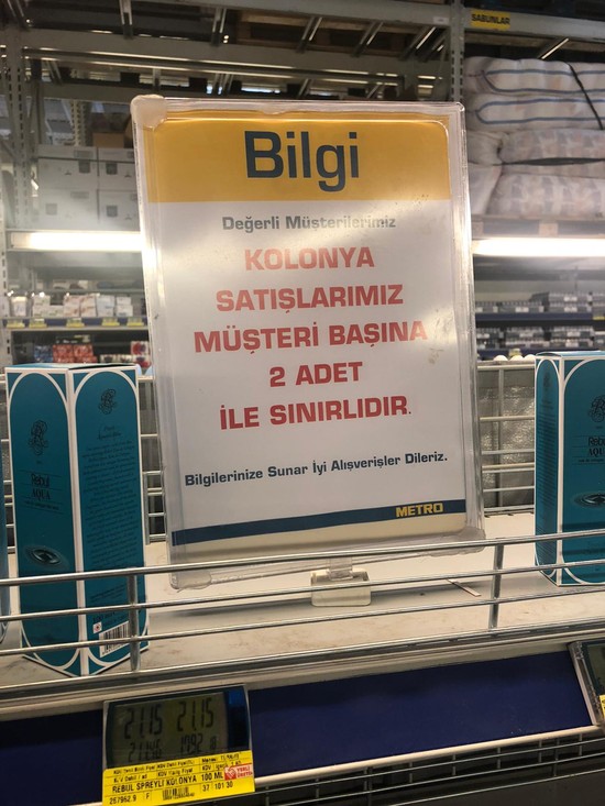 Türkiye kolonya kuyruğunda: Market ve eczanelere akın edildi - Resim : 1