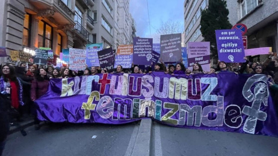 Taksim'de 24’üncü Feminist Gece Yürüyüşü: Bu düzen değişecek