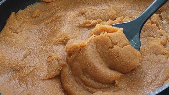 İrmik helvasına lezzet katan tüyo! Şefler helvayı böyle hazırlıyorlar