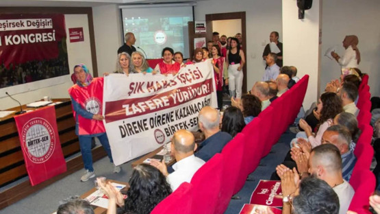 260 gün direnen Şık Makas işçileri kazandı
