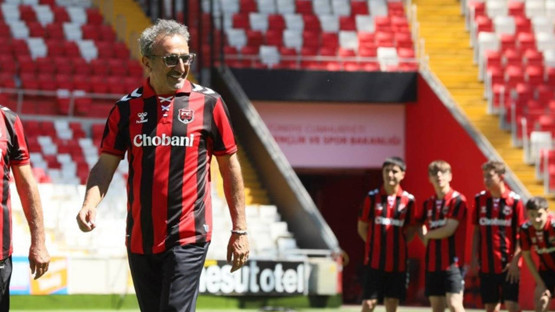 Hamdi Ulukaya'dan Erzincanspor'a 5 milyon dolarlık yeni destek; 'Doğduğum topraklara vefa borcu'