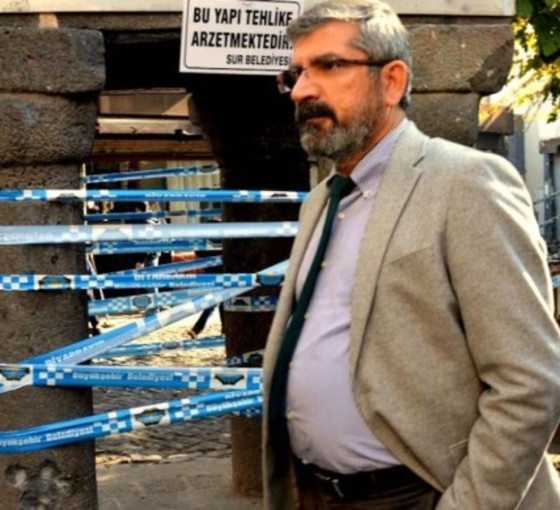 Sanık polisler beraat etti: 'Tahir Elçi dosyası bu şekilde kapatılamaz'