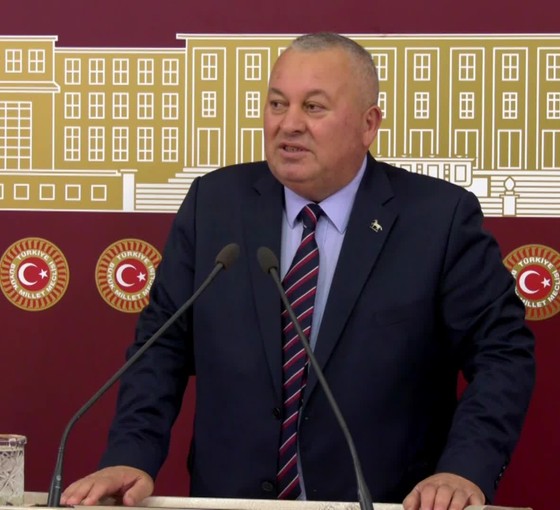 Cemal Enginyurt'a CHP'ye katıldığı gün 'Erdoğan' soruşturması