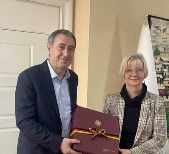 Almanya Büyükelçisi DEM Parti’yi ziyaret etti