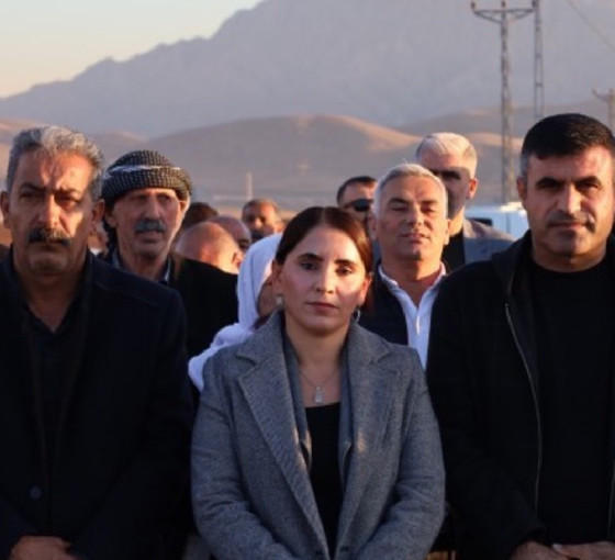 Habur Sınır Kapısı’nda engel sürüyor: Gazetecilerin cenazelerini almak için 24 saattir bekliyorlar