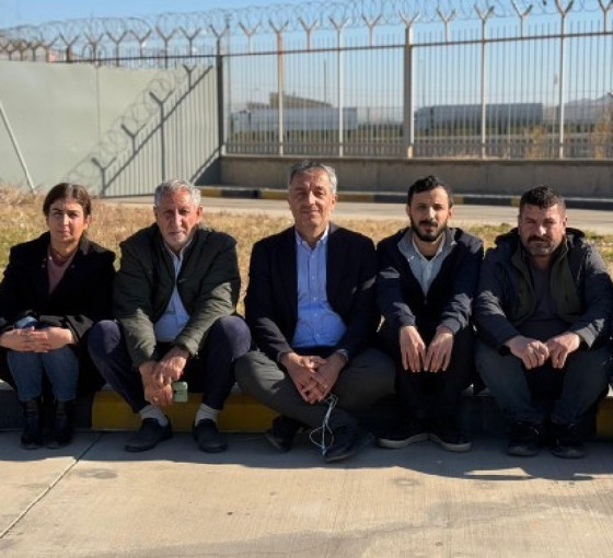 Cenazeleri almak isteyen heyete 'sistem' engeli sürüyor: 'Adı konulmamış abluka'