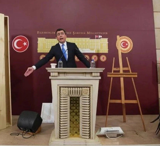 ABB'den baba-oğul Gökçeklerin 'kefen yolsuzluğu' iddiasına suç duyurusu