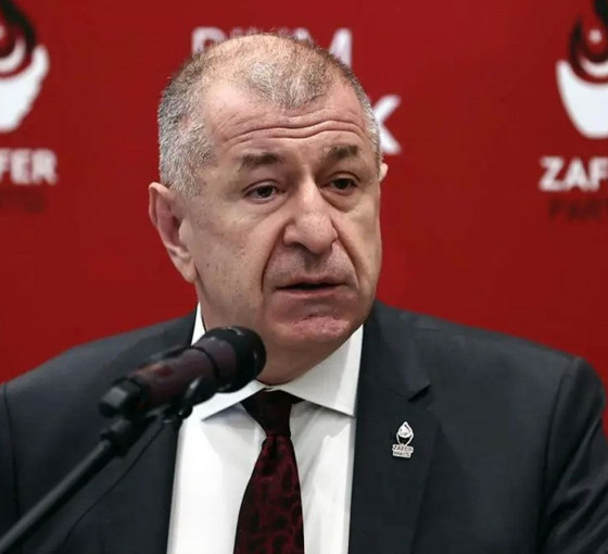 Gözaltına alınan Ümit Özdağ İstanbul'a getirildi