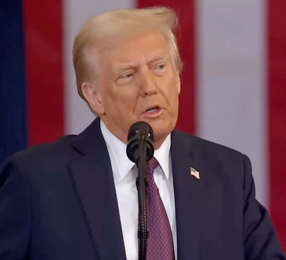 Trump, yapay zekaya 500 milyar dolar yatırım yapılacağını duyurdu