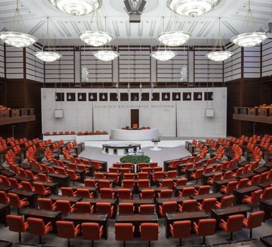 Grand Kartal yangınıyla ilgili Meclis araştırma komisyonu kuruldu