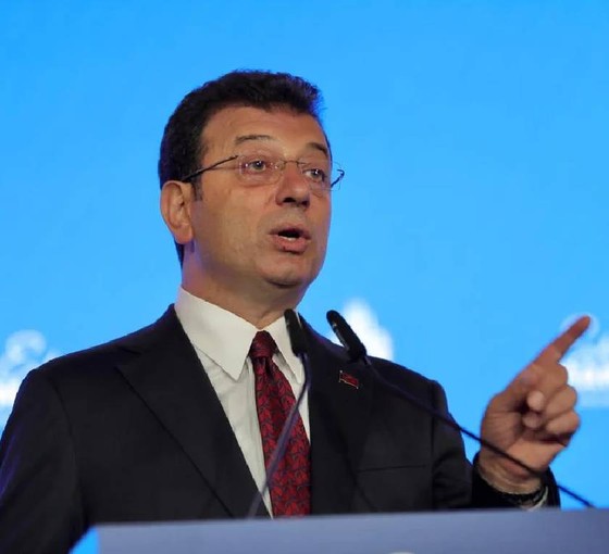 İmamoğlu'ndan iddianame tepkisi: Erdoğan masa başı oyunlarıyla ayakta kalacağını sanıyor