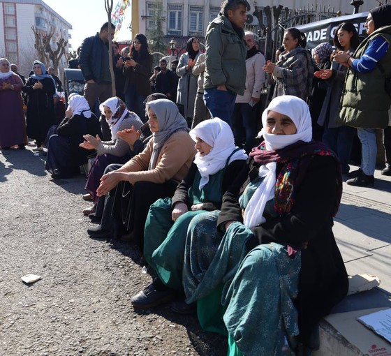 Siirt'te kayyım protestosu: Bu zulme karşı direneceğiz