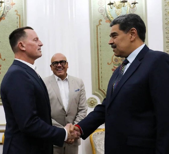Trump'ın Temsilcisi Maduro ile görüştü: 6 ABD'li serbest, 'ABD'deki Venezuelalılar geri alınacak'