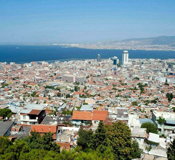 Jeofizik Mühendisleri Odası İzmir Şube Başkanı Sinancan Öziçer: 'İzmir'in deprem riski İstanbul'dan fazla'