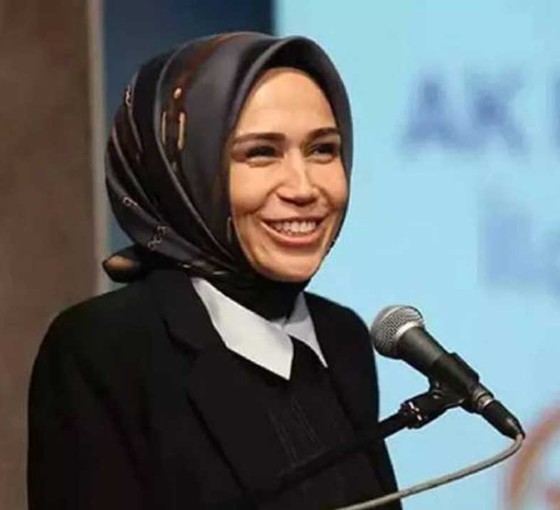 AKP milletvekili: Ne paylaşsak altına ‘zıkkım yiyin’ yazıyorlar