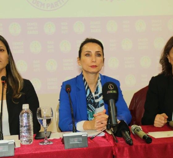 Hatimoğulları: Asla başımızı öne eğdiren bir barışın olmayacağını halkımıza söylüyoruz