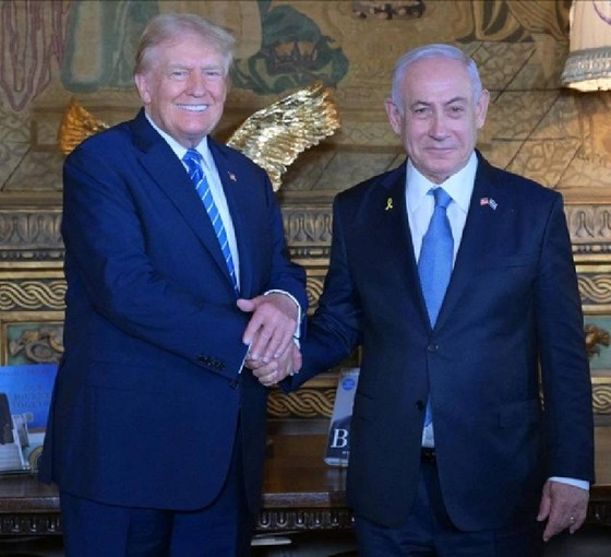 Netanyahu'nun şerefine: Trump, 'İran'a karşı azami baskı kararı imzalayacak'