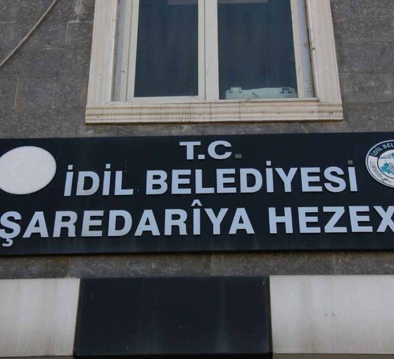 İhraç edilen İdil Belediye Eşbaşkanı Kayır meclis üyelerinin odasına kamera yerleştirdi