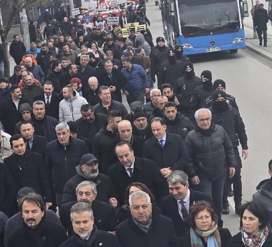 Çayırhan'da maden işçileri özelleştirmeye karşı bir kez daha direnişte