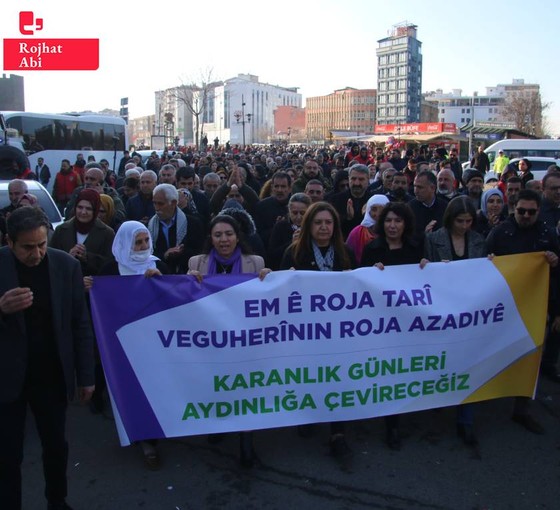 Diyarbakır'da 'Barış ve Özgürlük Yürüyüşü': Kürt sorunu kayyımlarla çözülmez